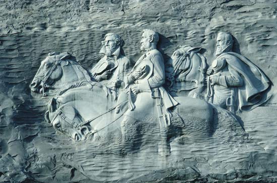 NAACP calls for the destruction of Stone Mountain
